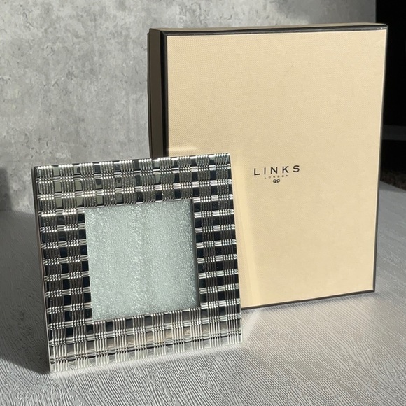 Gorgeous Never used Links of London sliver plate frame. - Picture 2 of 12